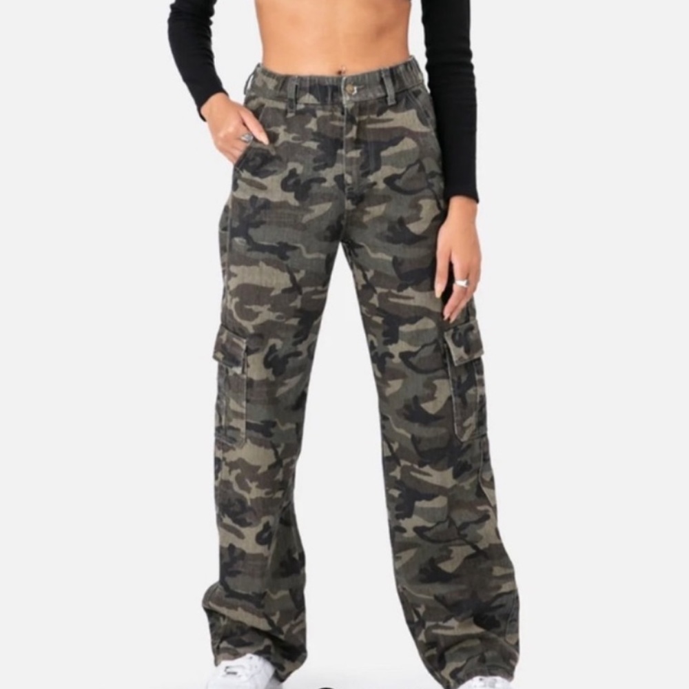 Adika Camo Cargo Pants